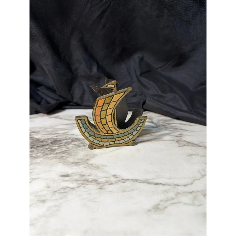 VTG Iron‎ Mosaic Sailboat Letter/Envelope Holder 3.25 x 3.25 (2924)